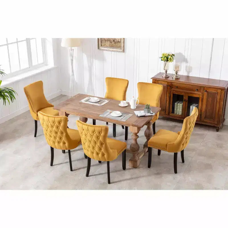 Set di 2 sedie da pranzo imbottite in velluto con finiture a borchie e gambe in legno - stile rétro, comode per sala da pranzo e cucina